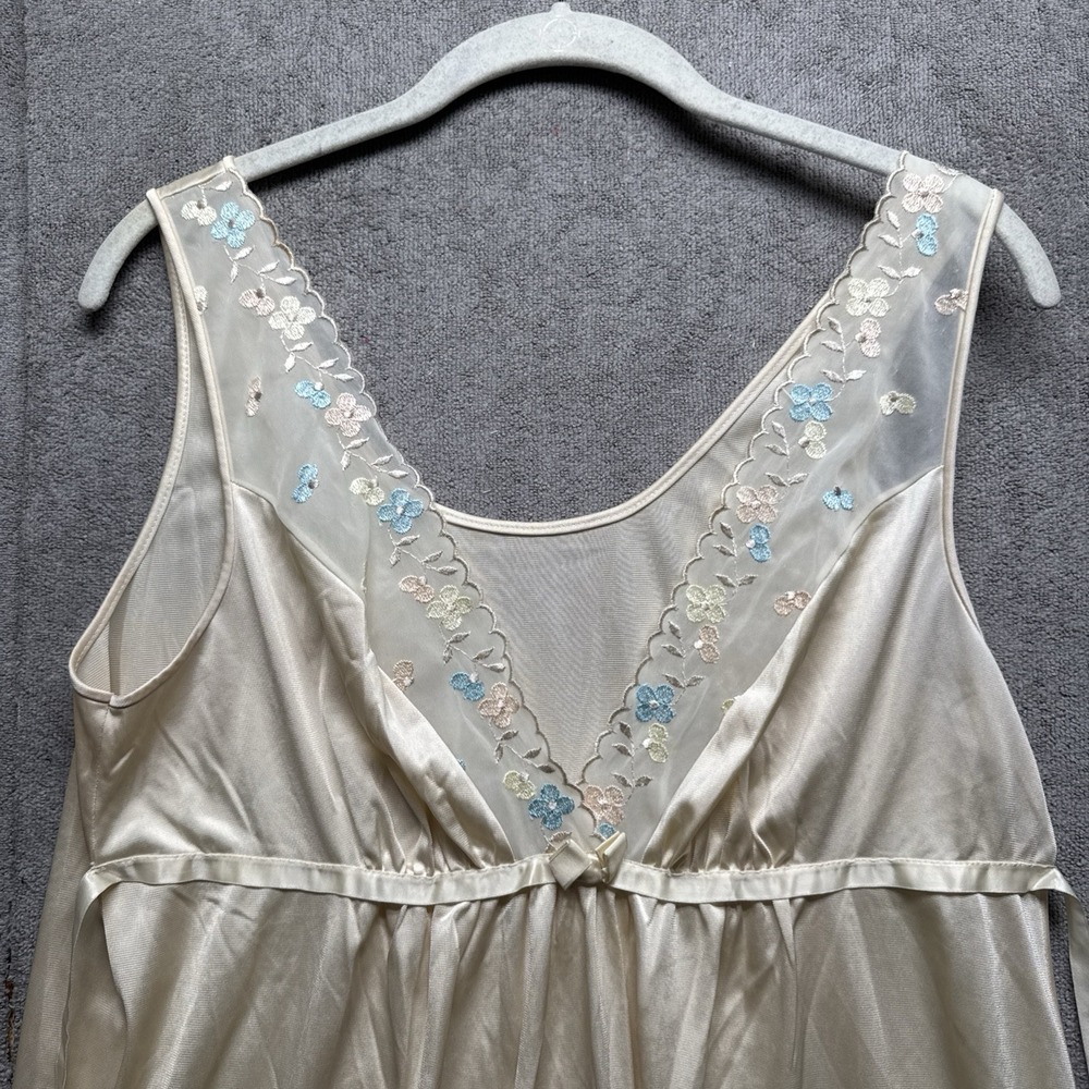 Vtg Vanity Fair Babydoll Slip Dress M (36) Light Gold‎ Maxi Coquette Dainty Long